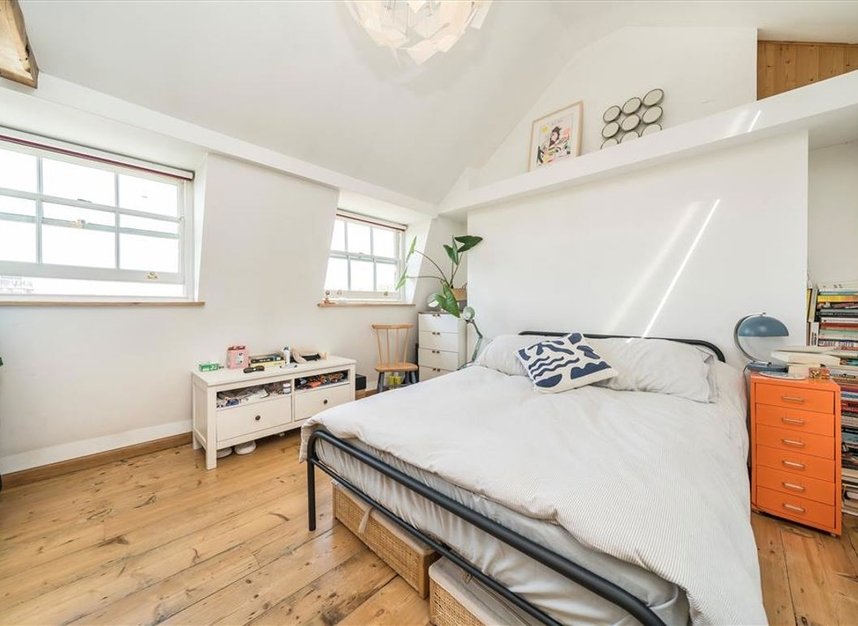 Properties for sale in Surrey Square - SE17 2JX view12