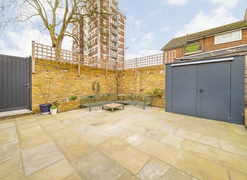 Properties for sale in Sydner Road - N16 7UG view9