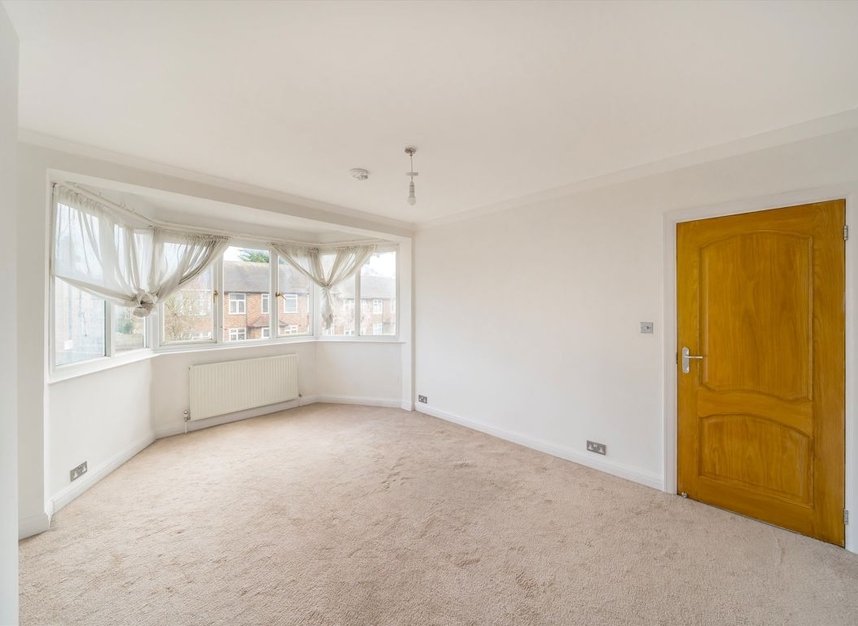 Properties for sale in Sydney Road - N10 2NL view9