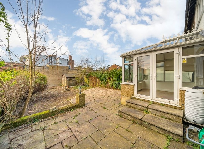 Properties for sale in Sydney Road - N10 2NL view7