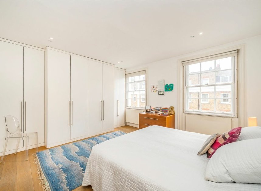 Properties for sale in Sydney Street - SW3 6PP view6