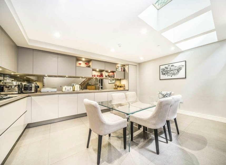 House terraced for sale in Sylvester Road, London, E8 (Ref 228812