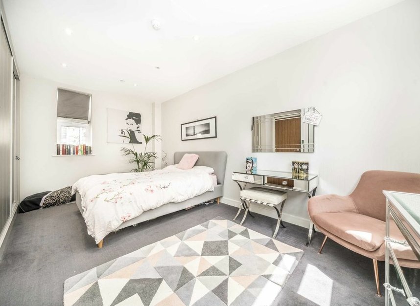 House terraced for sale in Sylvester Road, London, E8 (Ref 228812