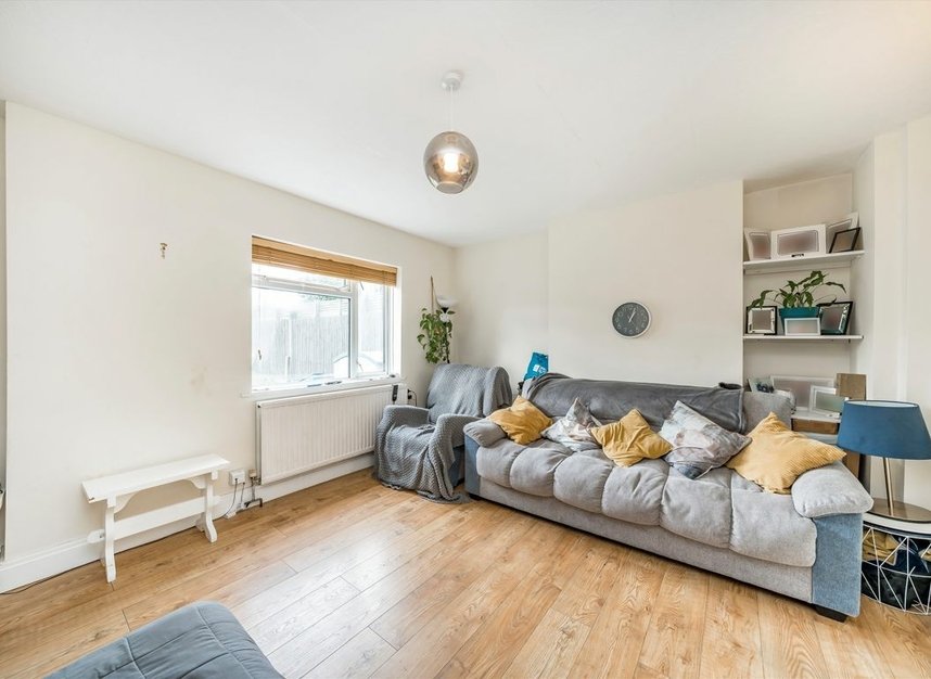 Properties for sale in Syon Lane - TW7 5BU view2
