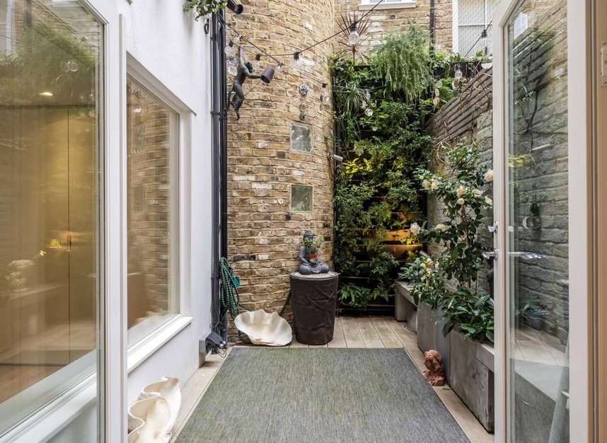 Properties for sale in Talbot Road - W2 5JG view8