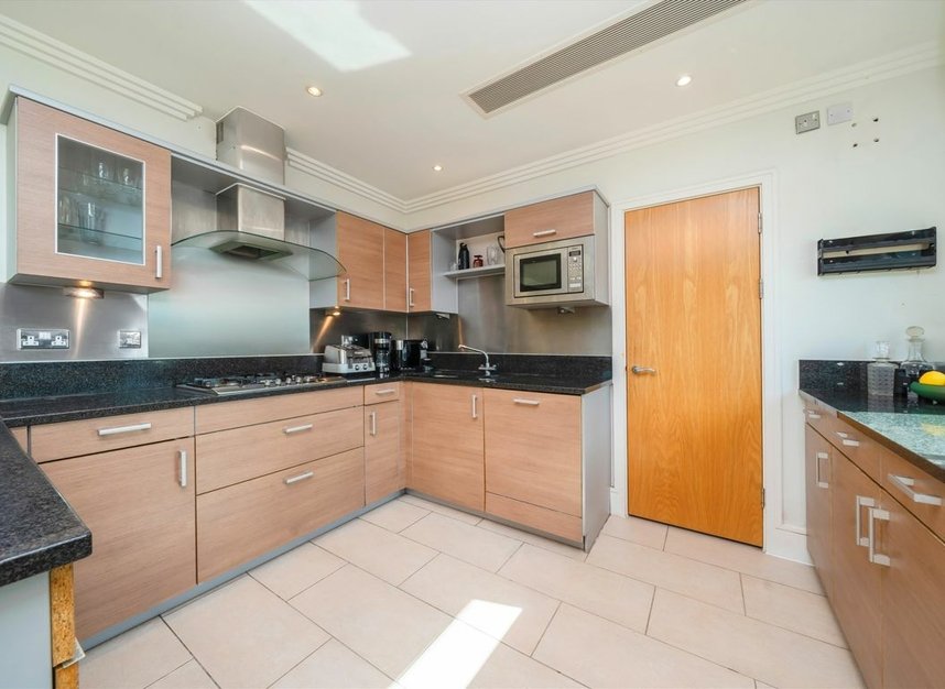 Properties for sale in Tallow Road - TW8 8EH view5