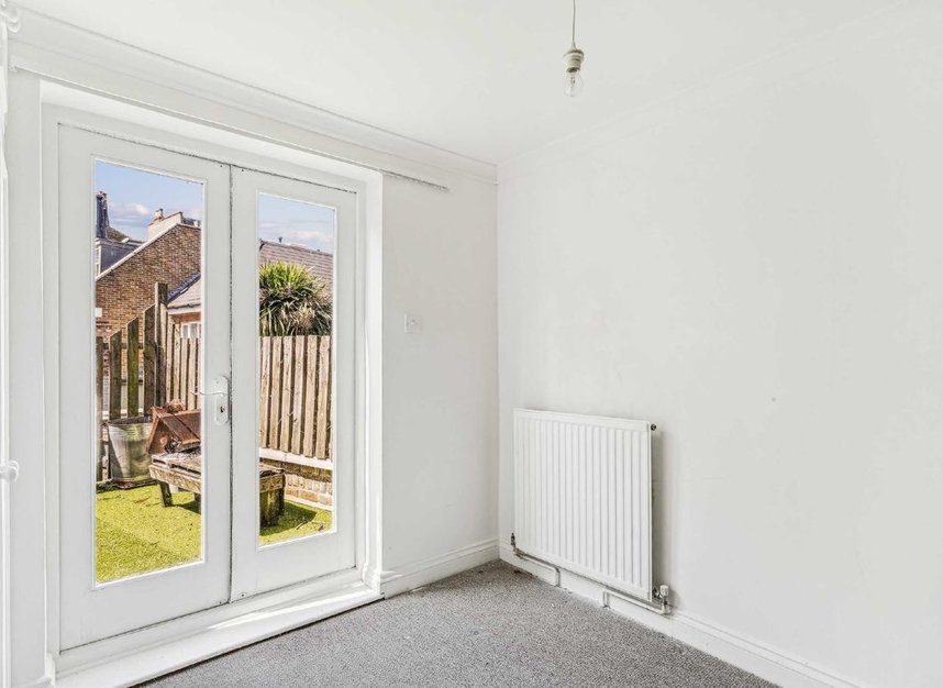 Flat for sale in Taybridge Road, London, SW11 (Ref 220894) Dexters