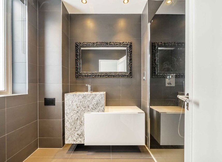 Properties for sale in Tedworth Square - SW3 4DY view8
