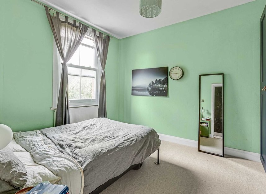 Flat for sale in Telford Avenue, London, SW2 (Ref 211944) Dexters