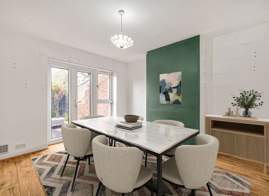 Properties sold in Thames Avenue - UB6 8JL view4