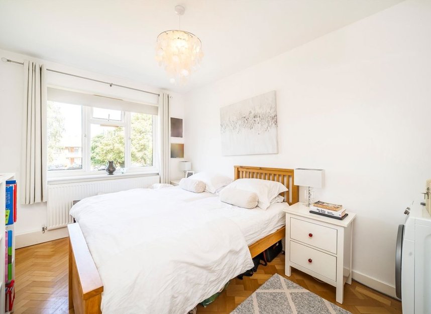 Properties for sale in Thames Village - W4 3UE view4