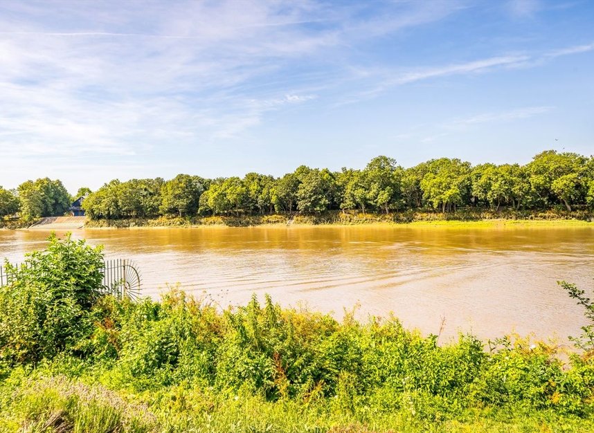 Properties for sale in Thames Village - W4 3UE view8