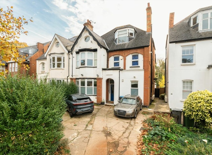 Properties for sale in The Avenue - NW6 7NP view7