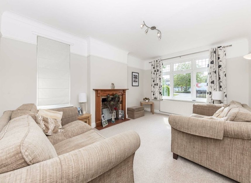 Properties sold in The Avenue - TW16 5ES view4