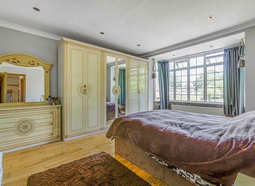 Properties sold in The Avenue - TW16 5EH view5