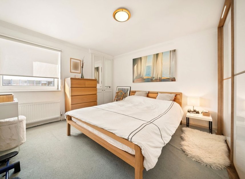 Properties for sale in The Broadway - SW19 1NL view3