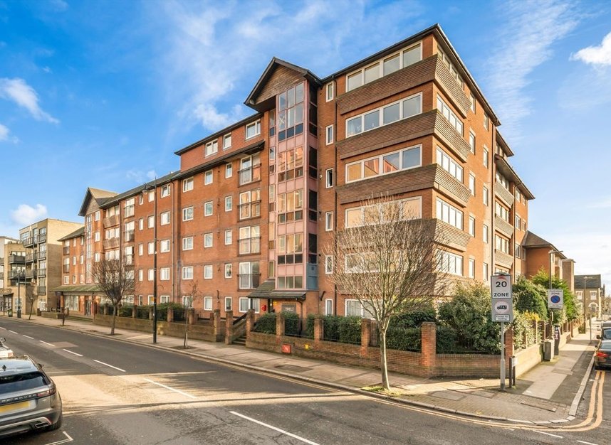 Properties for sale in The Broadway - SW19 1NL view6