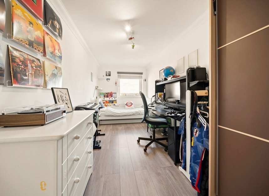 Properties for sale in The Broadway - SW19 1NL view5