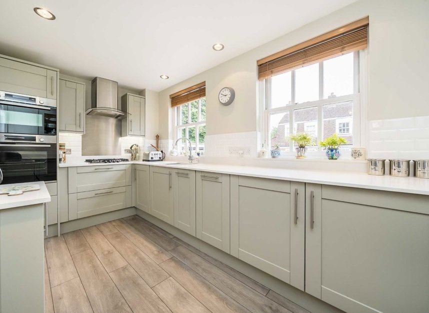 Properties for sale in The Butts - TW8 8BL view3