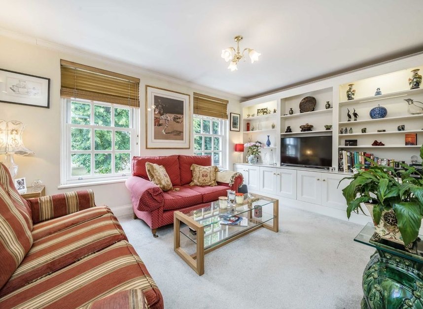 Properties for sale in The Butts - TW8 8BL view2