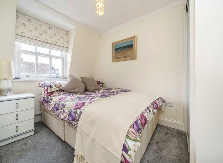 Properties for sale in The Butts - TW8 8BL view6