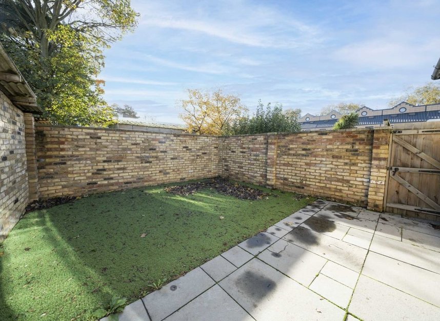 Flat for sale in The Grove, London, W5 (Ref 214615) Dexters