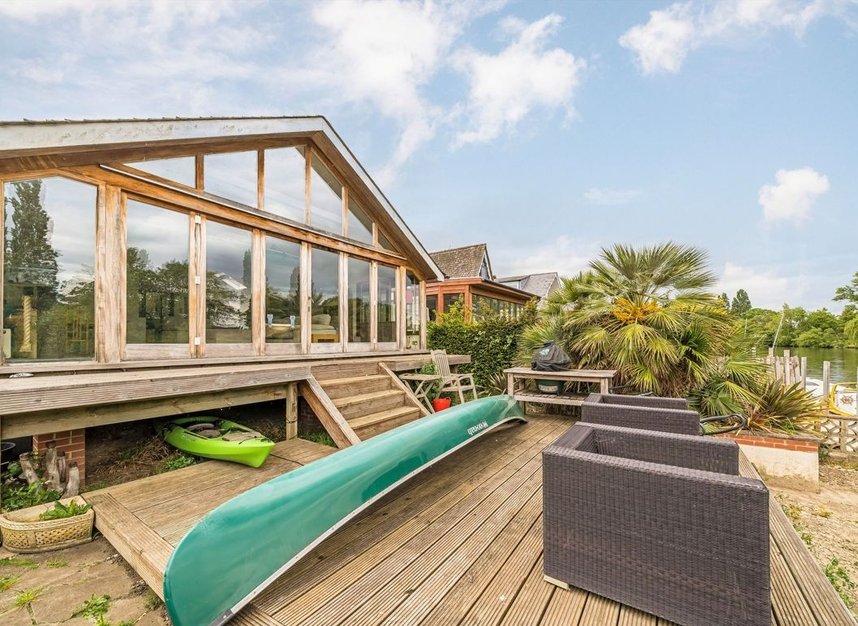 The Island, Thames Ditton, KT7
