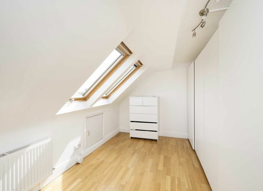 Properties for sale in The Ridgeway - N3 2PH view10