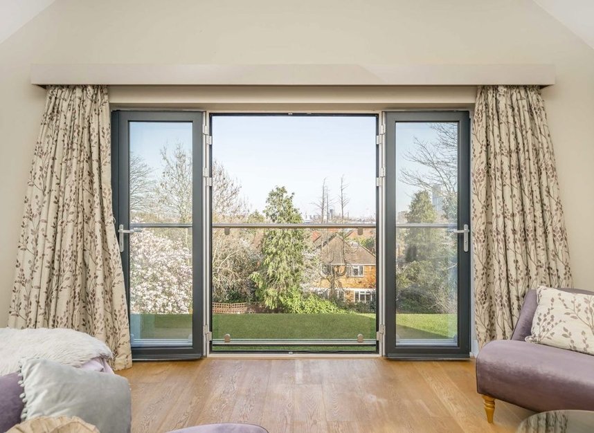 Properties for sale in The Ridings - W5 3BU view7