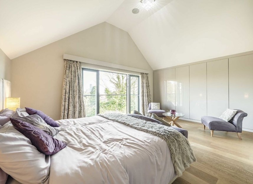 Properties for sale in The Ridings - W5 3BU view6