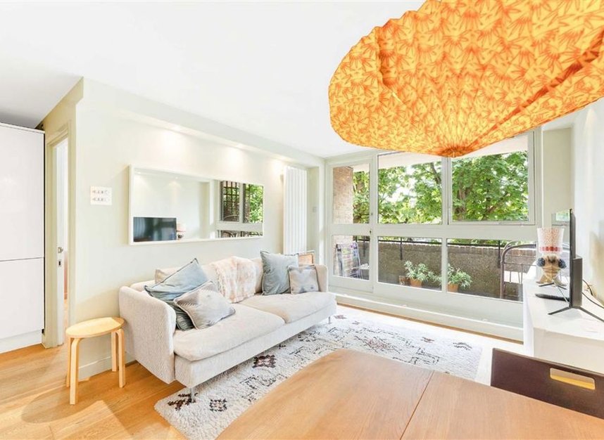 Properties for sale in Thomas More Street - E1W 1UA view2