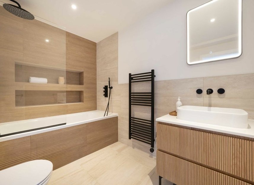 Properties for sale in Thornton Road - SW19 4NQ view14