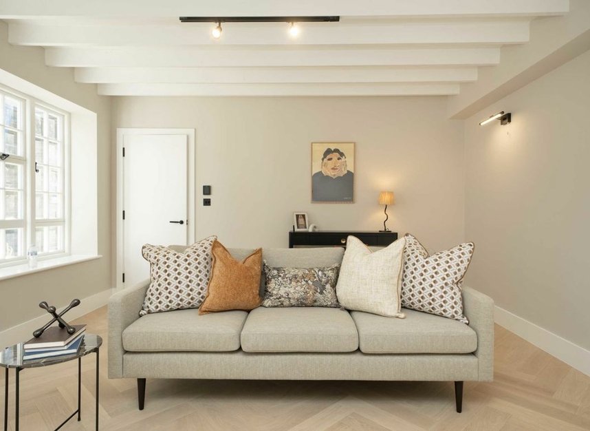 Properties for sale in Thornton Road - SW19 4NQ view8