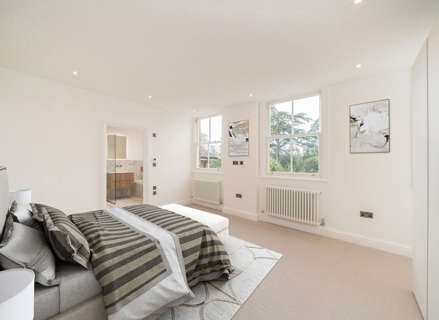 Properties for sale in Thornton Road - SW19 4NQ view8