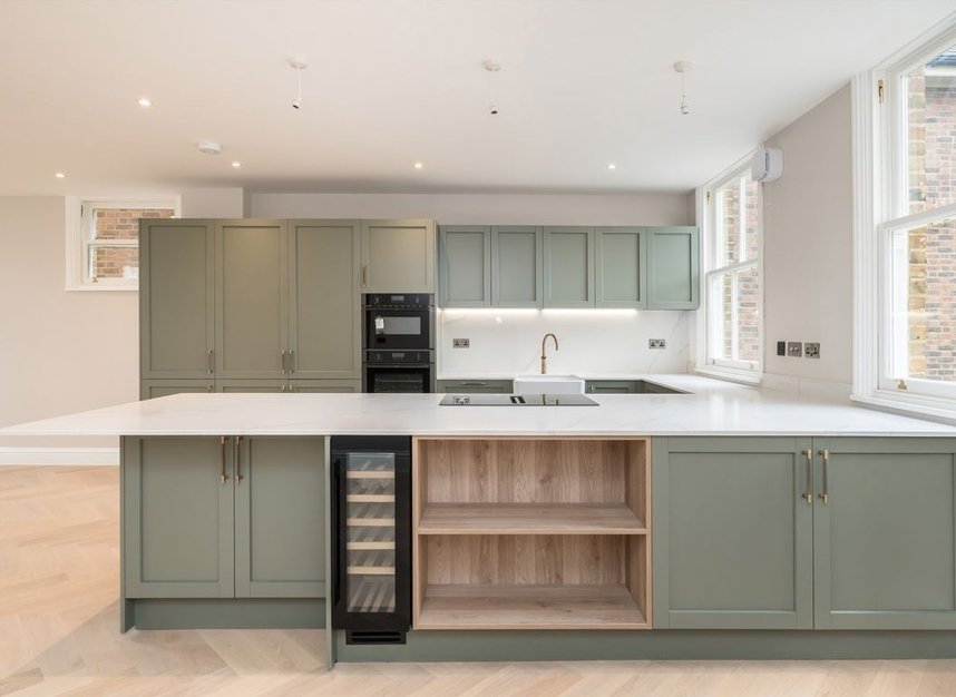 Properties for sale in Thornton Road - SW19 4NQ view6