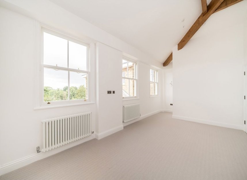 Properties for sale in Thornton Road - SW19 4NQ view12