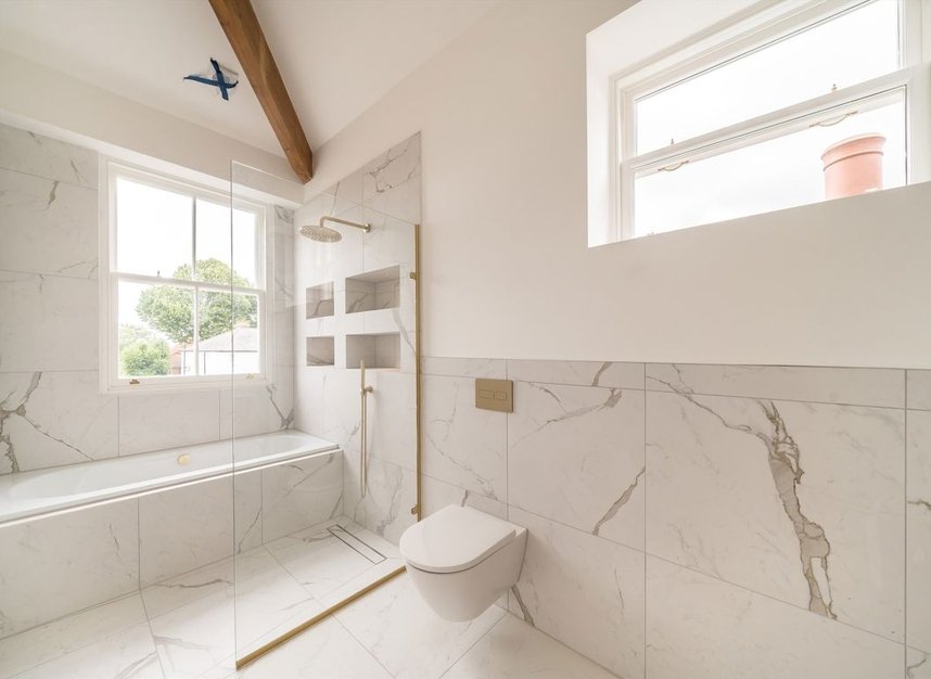 Properties for sale in Thornton Road - SW19 4NQ view17
