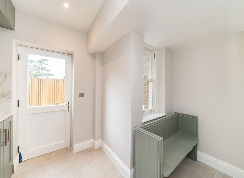 Properties for sale in Thornton Road - SW19 4NQ view18