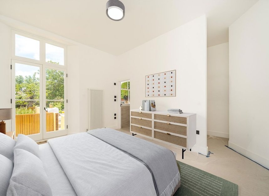 Properties for sale in Thornton Road - SW19 4NQ view8