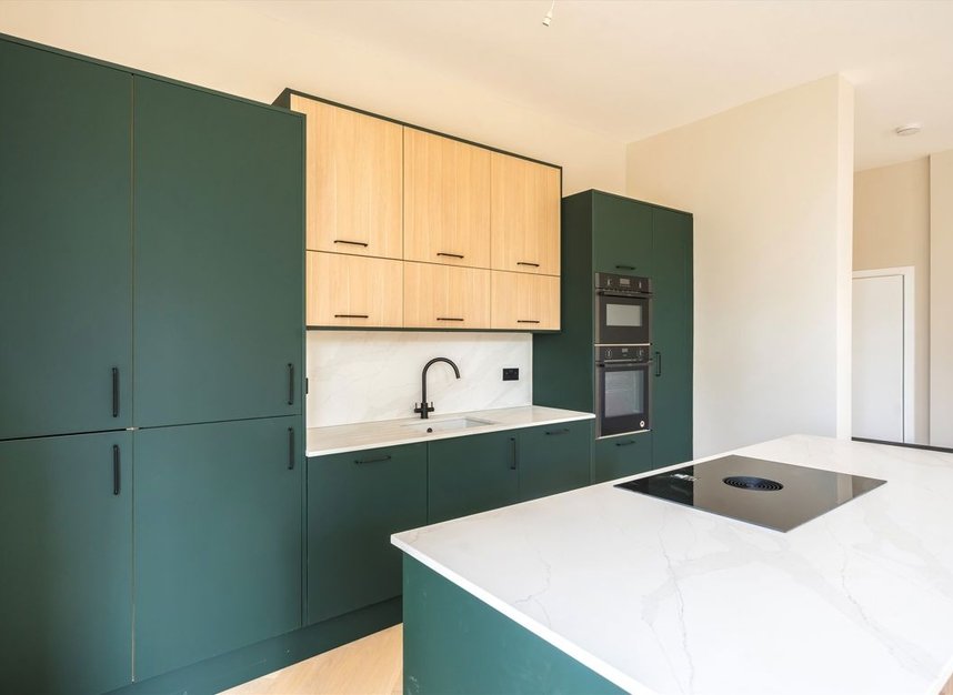Properties for sale in Thornton Road - SW19 4NQ view5