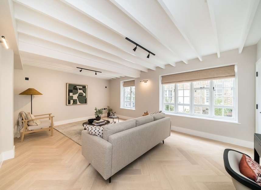 Properties for sale in Thornton Road - SW19 4NQ view7