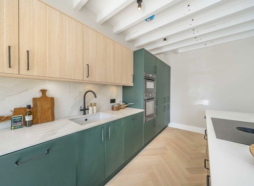 Properties for sale in Thornton Road - SW19 4NQ view5