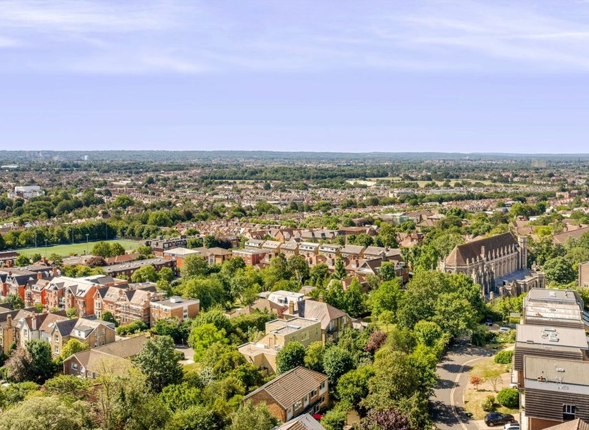 Properties for sale in Thornton Road - SW19 4NQ view13