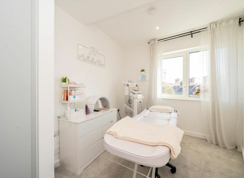 Properties for sale in Tierney Lane - W6 9YL view8