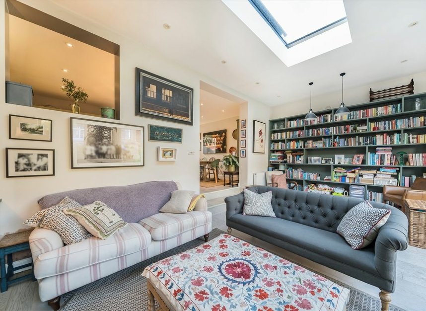Properties for sale in Topsham Road - SW17 8SP view5