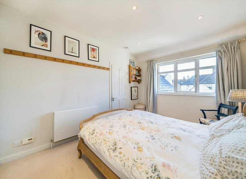 Properties for sale in Topsham Road - SW17 8SP view11