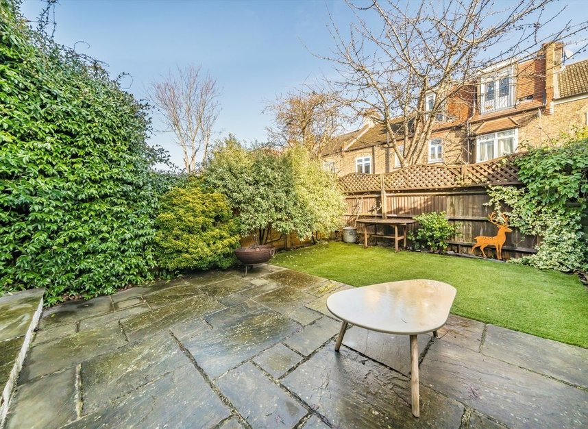 Properties for sale in Topsham Road - SW17 8SP view7