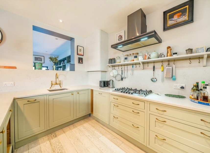 Properties for sale in Topsham Road - SW17 8SP view14