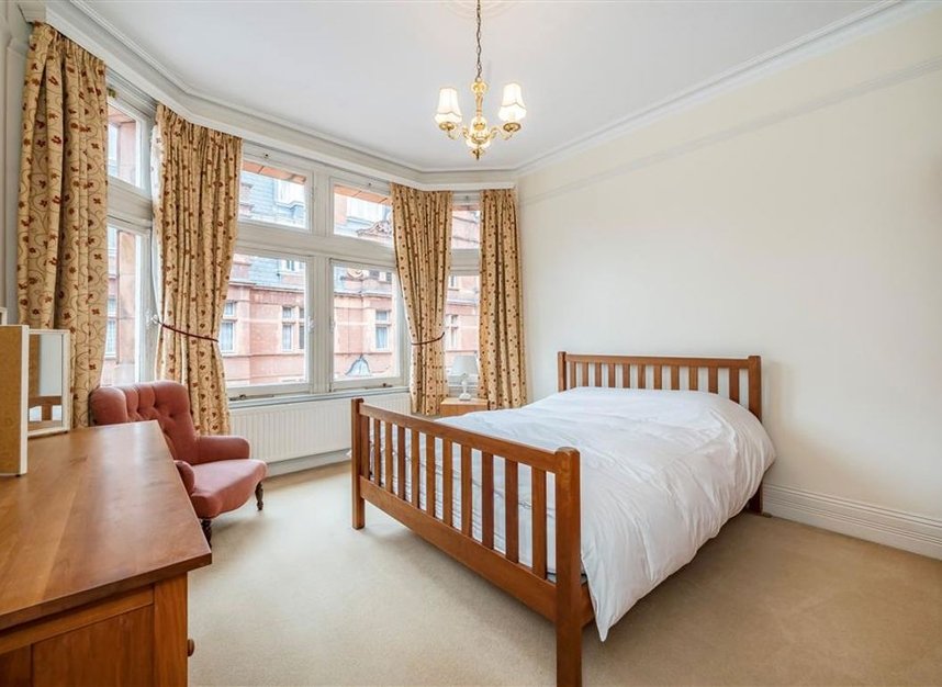 Properties for sale in Torrington Place - WC1E 7HH view6