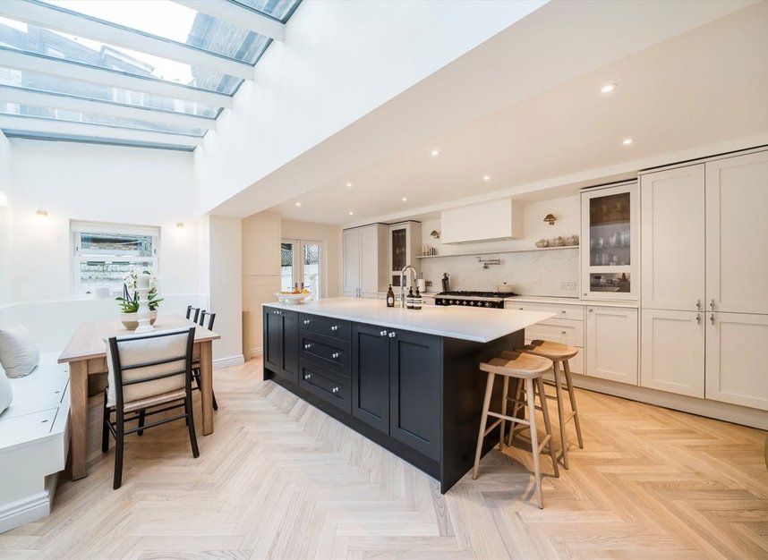 Properties for sale in Tournay Road - SW6 7UG view4